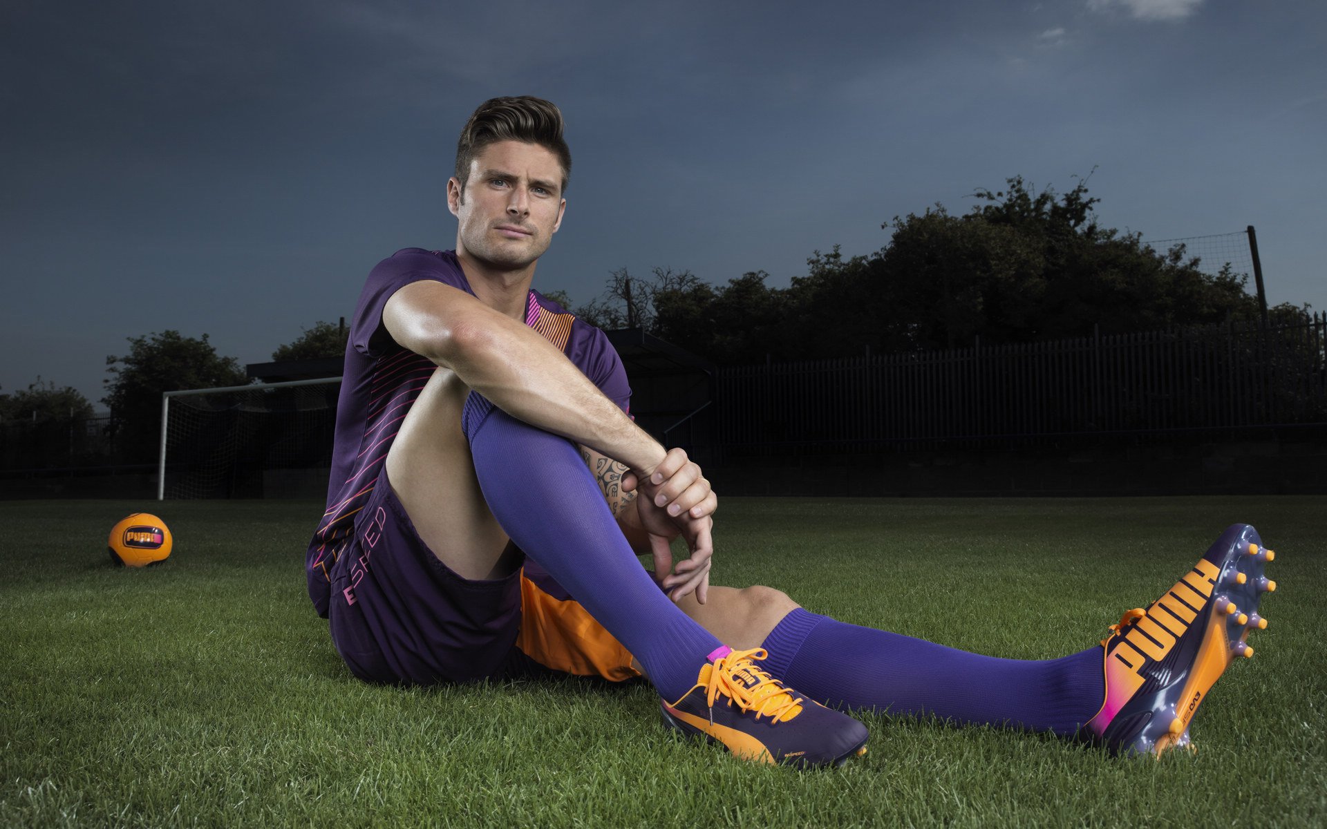 kaiyun电竞-中超后卫盯人战术的秘密武器——精细化训练塑造铁血防守